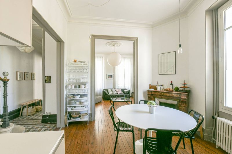 A vendre maison pierre rénovée par architecte terrasse garage 4 chambres prestations anciennes Bordeaux Labottière Parc Rivière