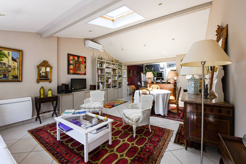 Recherche maison pierre Bordeaux caudéran grand séjour lumineux 2 chambres jardin rue calme proche commerces