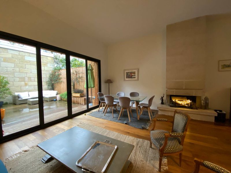 A vendre maison pierre Bordeaux caudéran jardin sud 4 chambres n-bureau rue calme