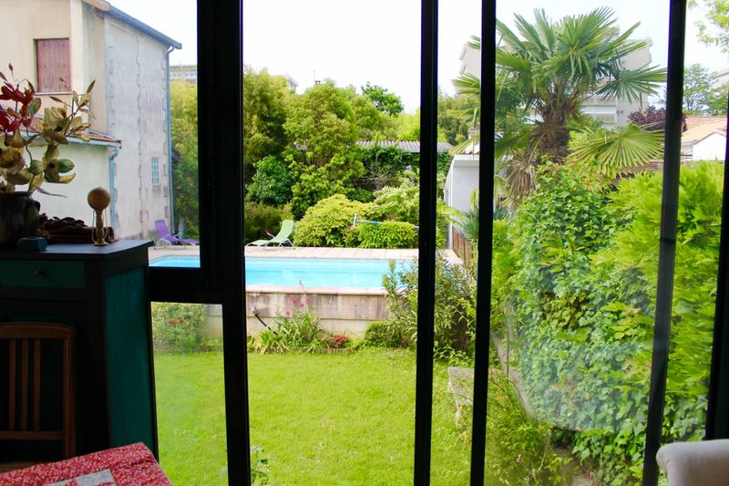 a vendre Echoppe pierre Mérignac Saint Augustin 2 chambres jardin piscine