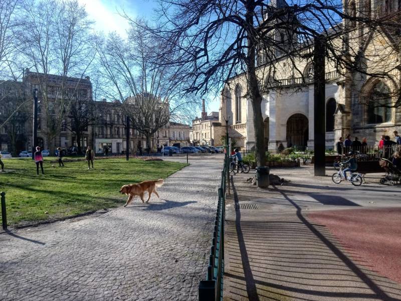 À louer parking Box Saint-Seurin à BORDEAUX Libre au 1er juin 2022