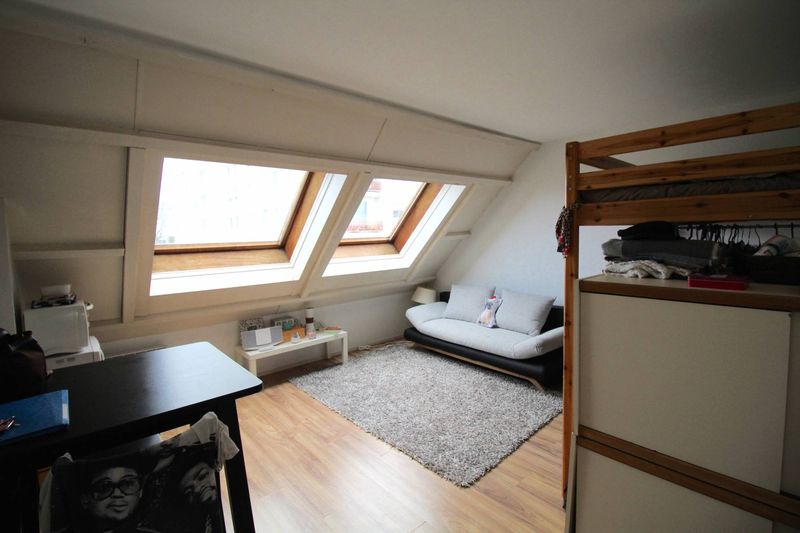 A vendre studio et parking Bordeaux caudéran rue calme cave